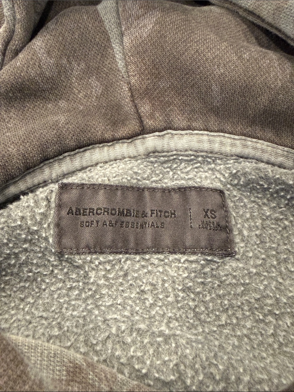 Abercrombie and fitch men’s dark grey camo essential popover hoodie - Picture 4 of 6